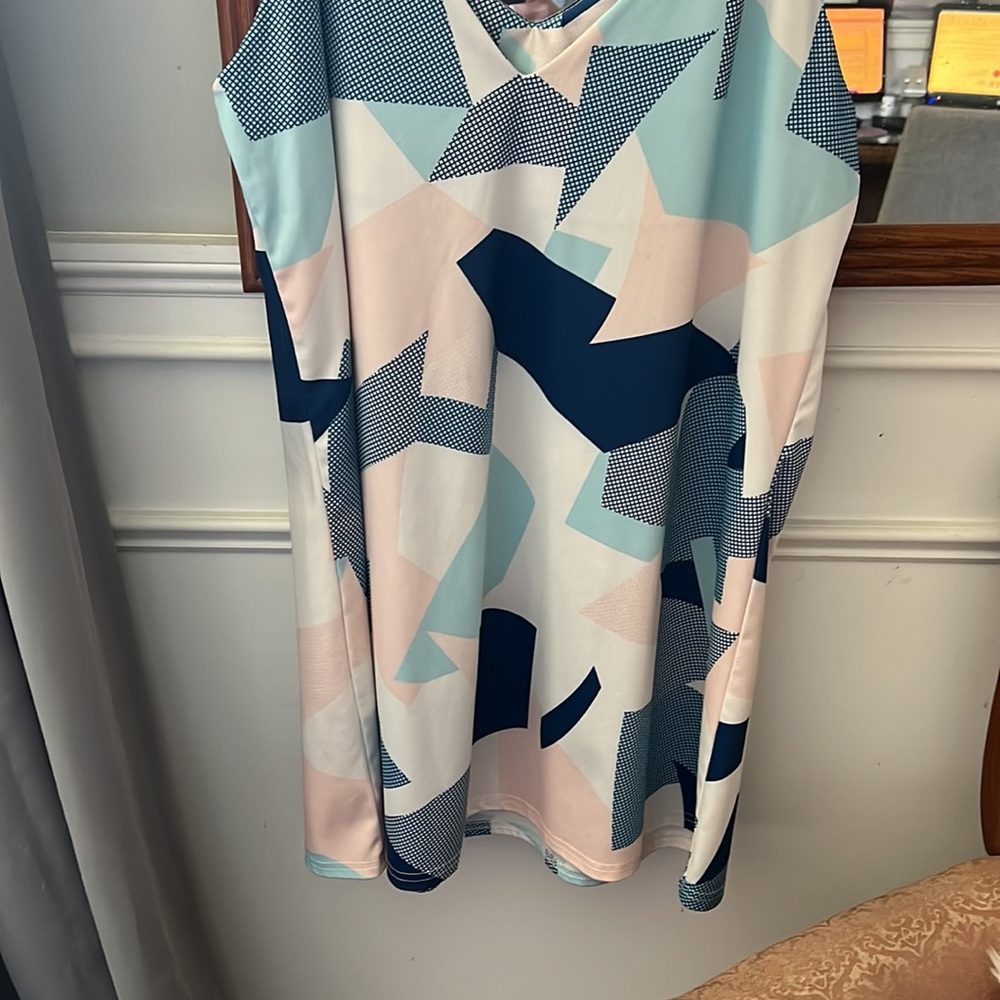 Geometric Print Mini Size X-Large - Picture 5 of 5
